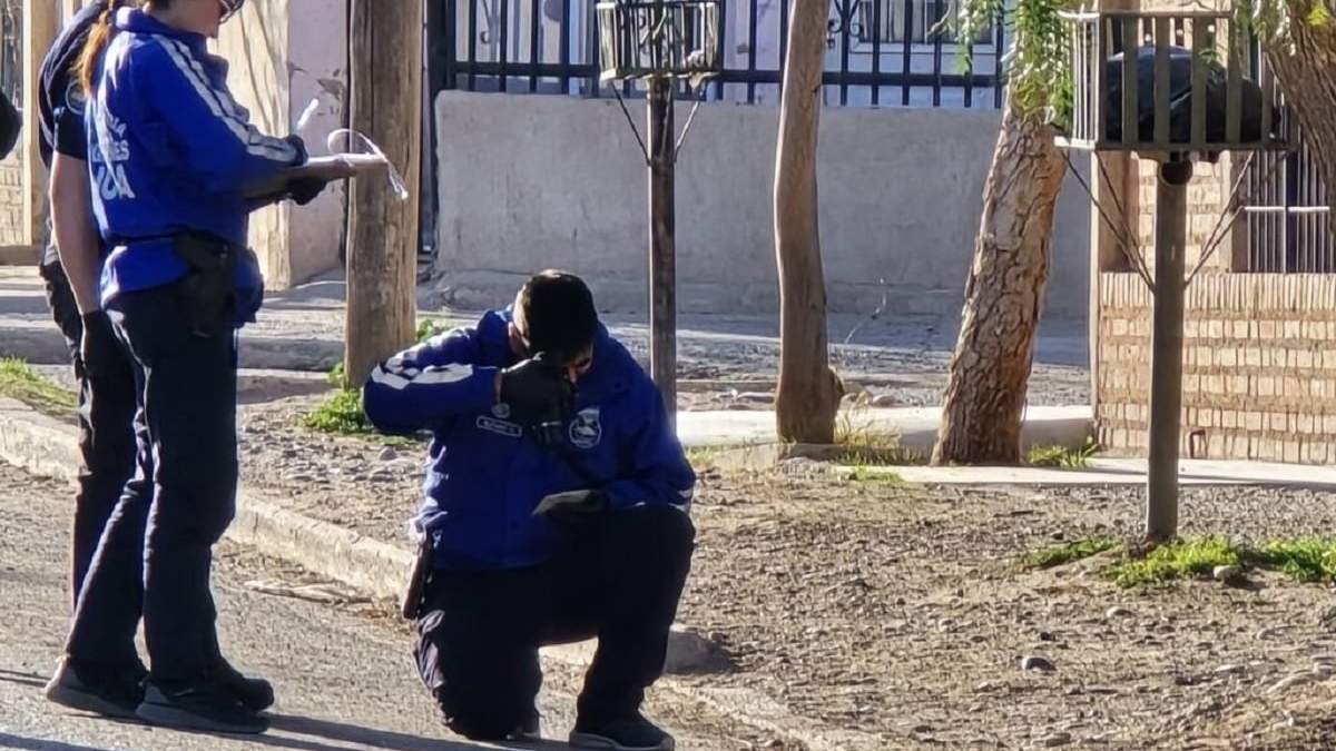 Criminalística encontró dos vainas servidas en el lugar del hecho. Fuente (Centenario Digital)