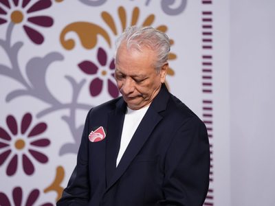 Víctor Rodríguez Padilla deja la dirección de Pemex en medio de controversias