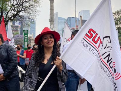 AMLO llama a trabajadores de STUNAM a rebelarse y elegir de manera libre a su dirigente