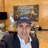 Día negro en la Bolsa: Caputo culpó al Congreso
