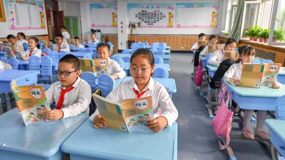 El Dragón Educativo: Análisis del Sistema Educativo Chino y su Rol en el Ascenso Nacional