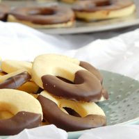 No salgas corriendo a la panadería: hacé estas masitas secas más ricas y económicas para acompañar con los mates