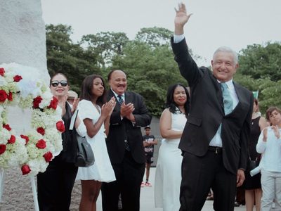 El activista Martin Luther King III celebró el encuentro con AMLO
