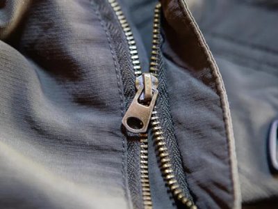 Conocé el verdadero trucazo para arreglar los cierres de tus camperas sin usar la máquina de coser