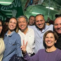 Tras retirarse del congreso peronista Tanya Bertoldi se unió a Rolando Figueroa