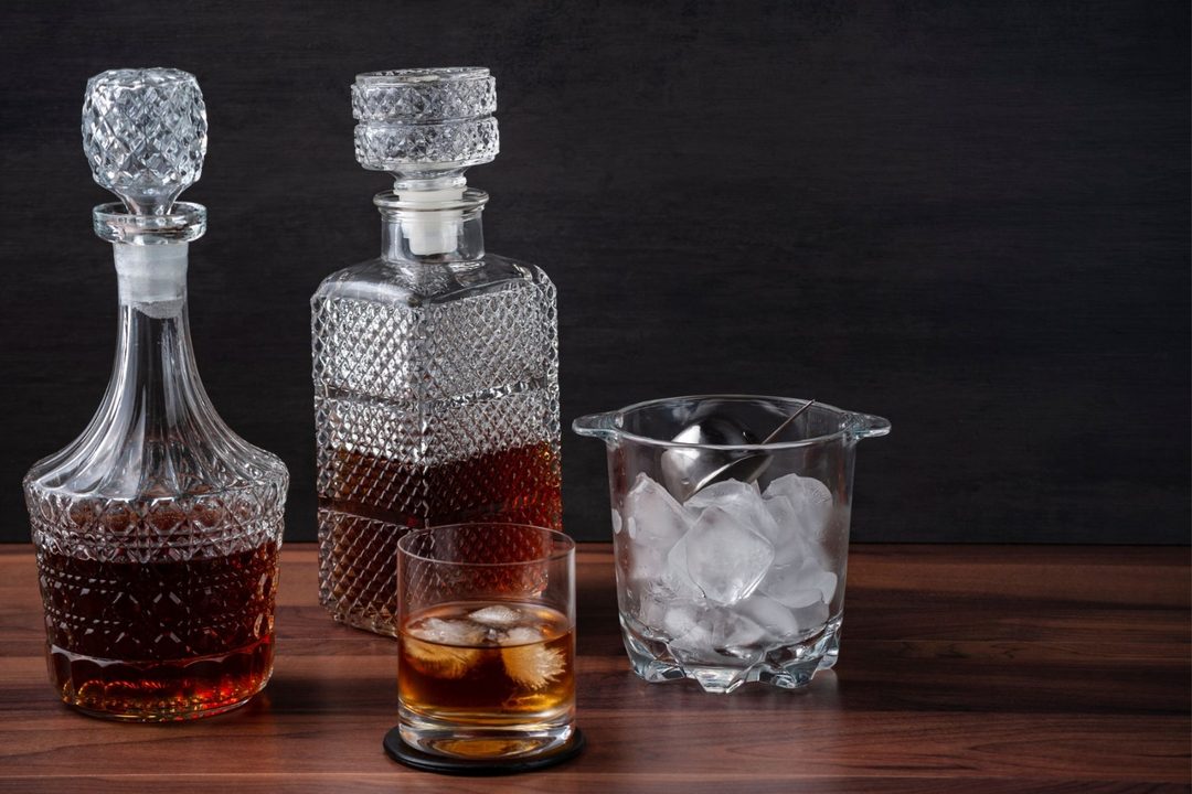 Profeco revela que whisky mexicano barato cumple con la norma en 2025 (1)