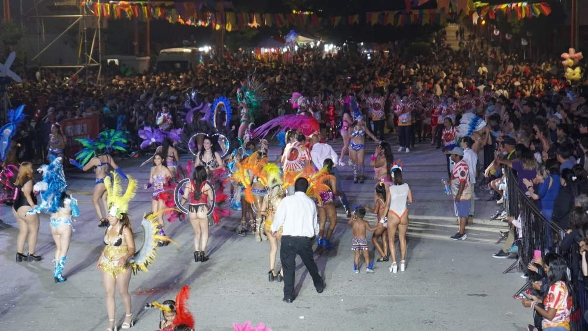 El cierre del Corso de Carnaval será a todo ritmo y color. Fuente: (Municipio de Zapala)