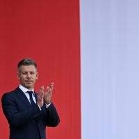 Magyar jura como primer ministro de Hungría, pone fin a 16 años del gobierno de Orbán