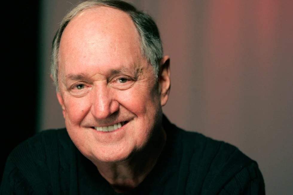 Neil Sedaka, el cantautor detrás de docenas de éxitos de los años 60 y 70, muere a los 86 años