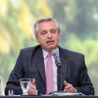 Alberto Fernández confirmó que volverán las clases de manera presencial