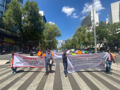 Transportistas de la CDMX advierten: si no hay aumento en tarifas, habrá más bloqueos