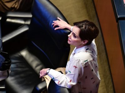 Lilly Téllez "felicita" y da un "reconocimiento" a AMLO y Beatriz Gutiérrez Müller por esta razón