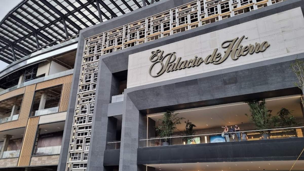 Fachada de la tienda en Mitikah