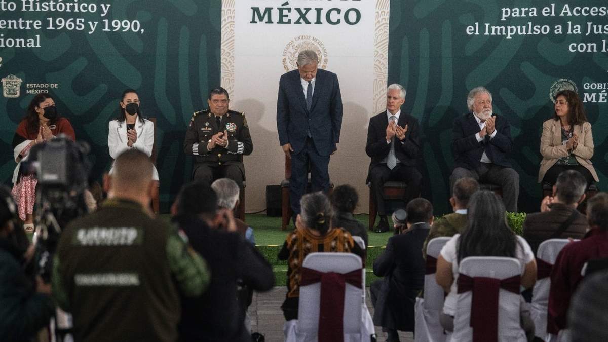 Ceremonia encabezada por López Obrador sobre la Guerra Sucia