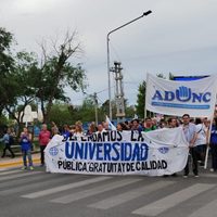 Ante la crisis presupuestaria que enfrenta la UNCo, la intersindical le envió una carta al gobernador Figueroa