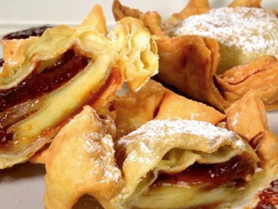 Cuadraditos de hojaldre y membrillo: con 3 ingredientes, sin amasar e infaltables a la hora del mate