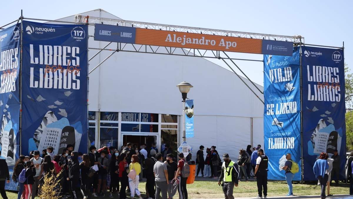 Feria del Libro de Neuquén. Fuente: (Twitter)