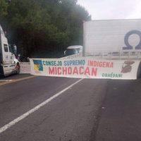 Entre protestas, AMLO inaugura cuartel de la Guardia Nacional en Morelia