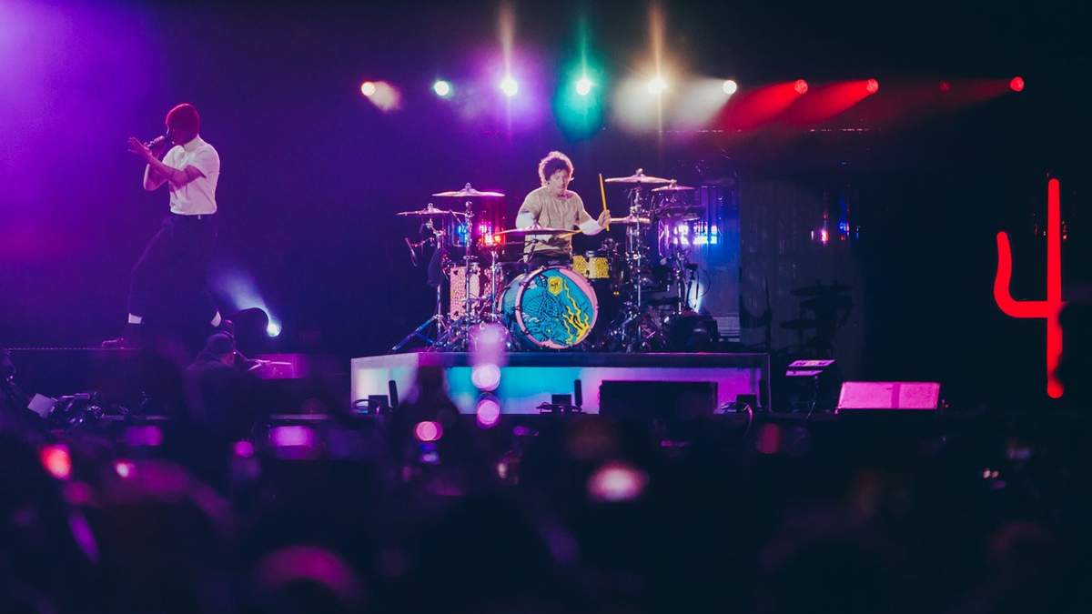 Catártico cerrojazo de Twenty One Pilots