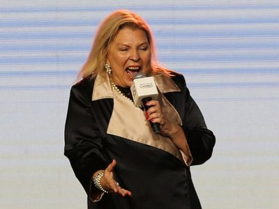 En su afán de hundir a Cristina Kirchner, Carrió desafió al coronavirus: "No tengo miedo"