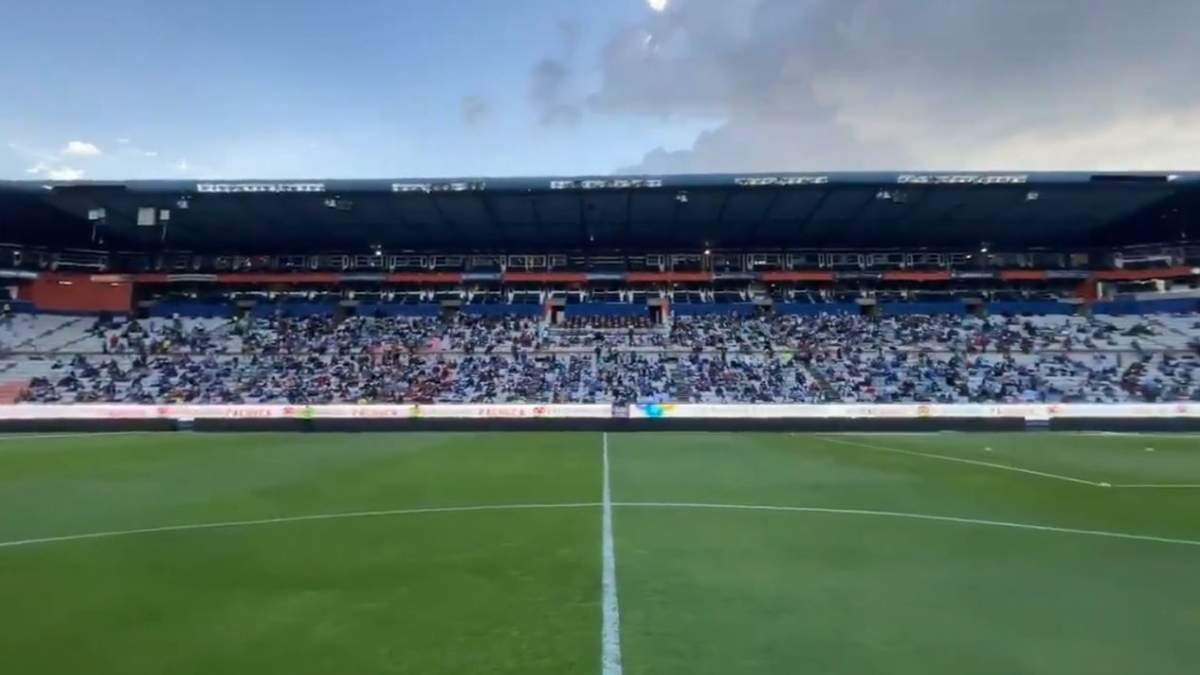 El estadio lució con gran aforo