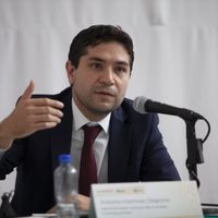 Sheinbaum ratifica a Antonio Martínez Dagnino al frente del SAT