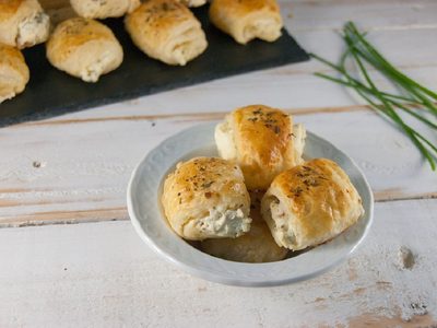Saladitos de queso y verdeo: lucite en las picadas con esta receta exquisita y súper fácil de hacer