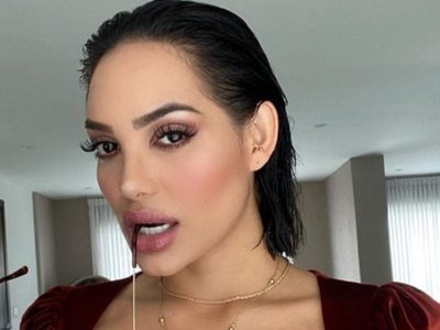 ¡Para mirar con una lupa! Andrea Valdiri muestra absolutamente todo ¡Lomazo!