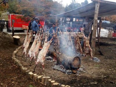 Llegan chivitos y corderos del norte de la provincia a la ciudad de Neuquén
