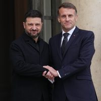 Zelenskyy se reúne con Macron en París mientras avanzan negociaciones de paz