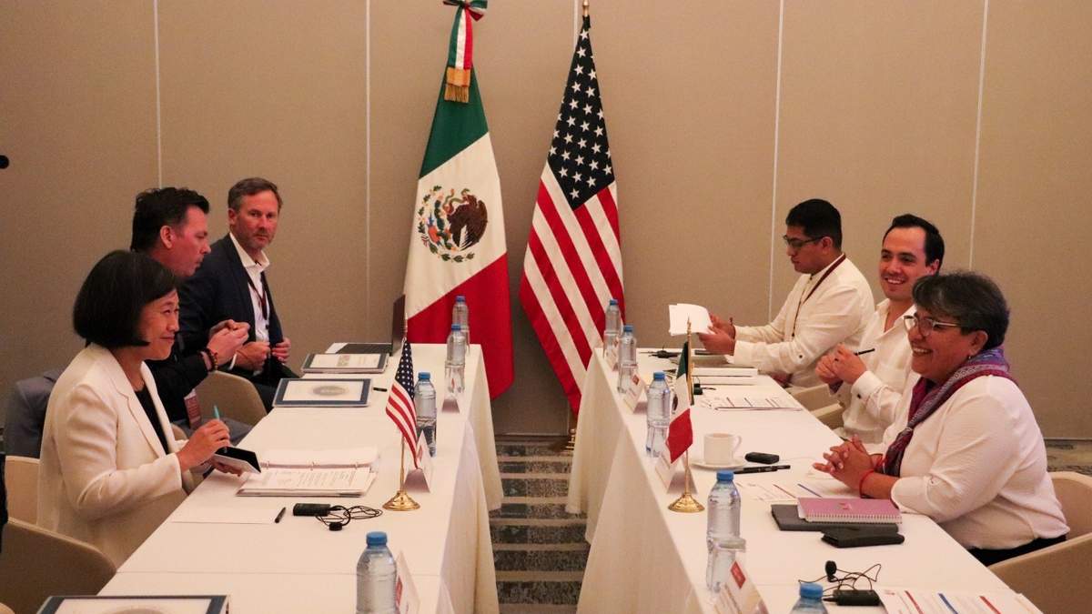Katherine Tai y Raquel Buenrostro se reunieron en Cancún