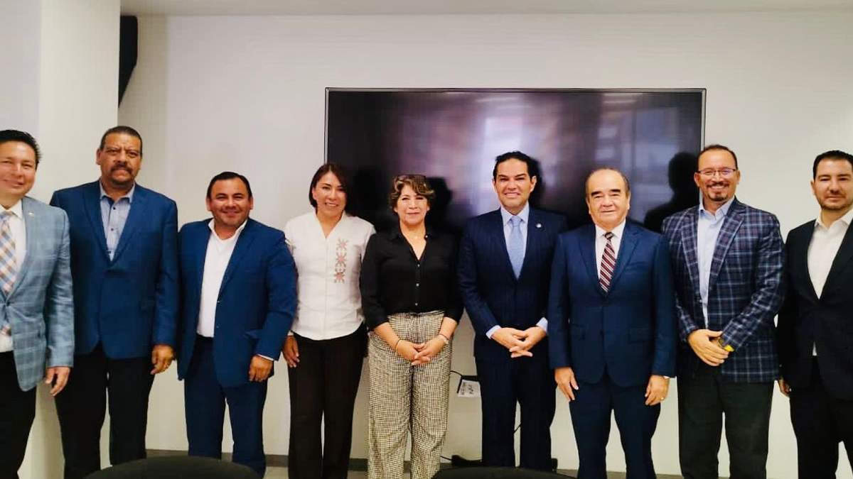 Reunión de Delfina Gómez con legisladores