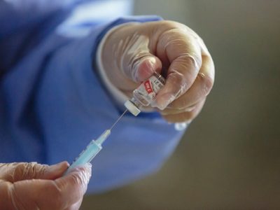 Llegan a Río Negro más de 20 mil dosis contra el coronavirus