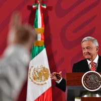 Tras protestas del 8 y 9M por feminicidios AMLO descarta cambio de estrategia