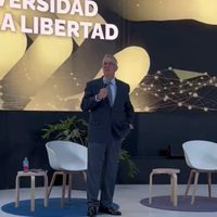 Salinas Pliego acusa al gobierno de dedicarse “a estorbar todo el día”