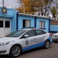 Fue a comprar un auto, lo golpearon y le robaron