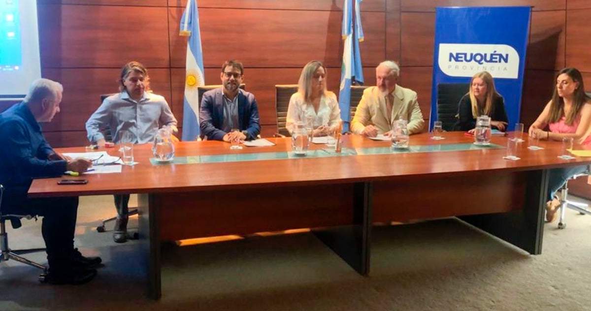 Autoridades presentes en la implementación de la Ley Yolanda. Fuente: (Subsecretaría de Ambiente).
