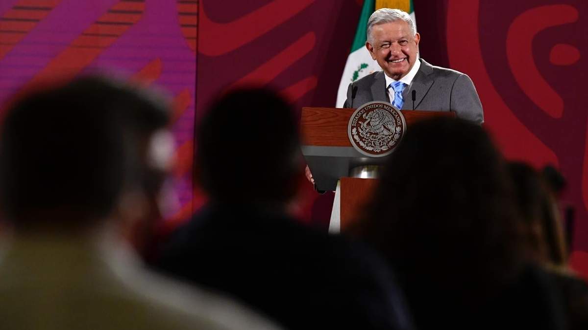 López Obrador durante su conferencia matutina de este martes
