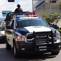 Mueren presuntos ladrones tras chocar en su huida contra un taxi en Morelos