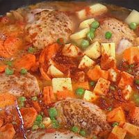 Cazuela de pollo: la receta fácil de hacer, rendidora y que abriga en los días de frío