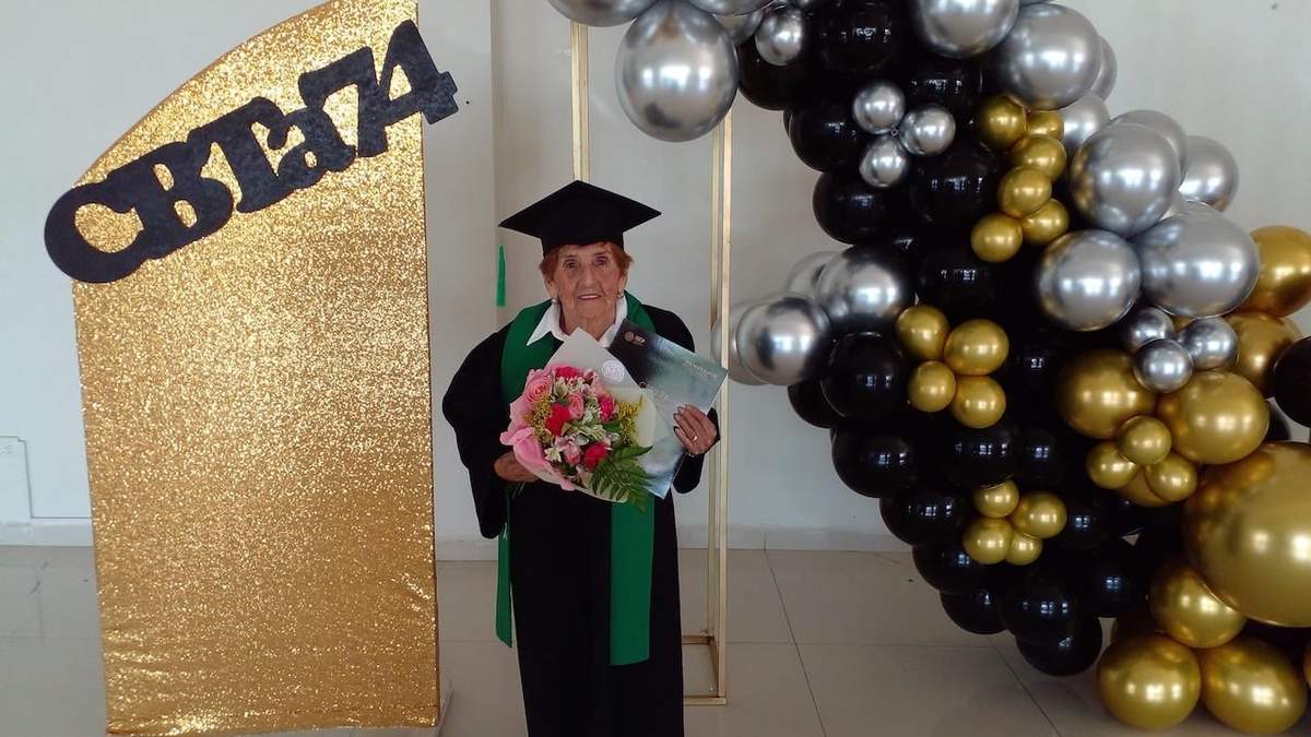 Irma Gloria Esquivel