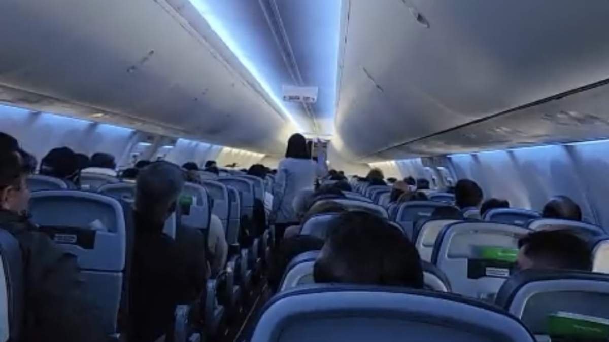 En el interior del avión el que viajó el presidente