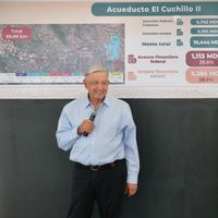 Alfaro pide apoyo a AMLO para ampliar la vía a Nogales y la avenida López Mateos