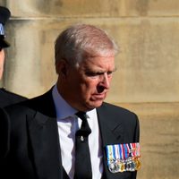 Policía registra la antigua mansión del expríncipe Andrés de Inglaterra un día después de su arresto