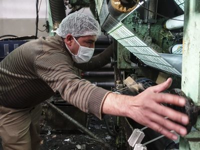 El Gobierno sale a auxiliar con los salarios a las empresas endeudadas