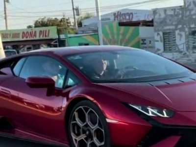 Antonio Flores, diputado de la 4T, presume Lamborghini en calles de Coahuila (Video)