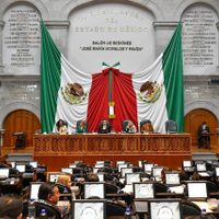 Convocan a elección de gobernador en Edomex; Delfina Gómez pide licencia