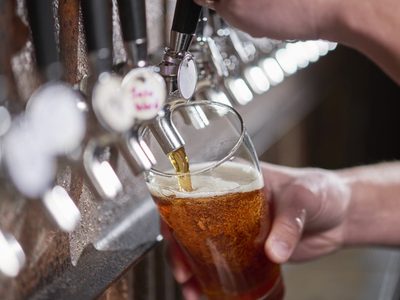Tiran cerveza porque no la pueden comercializar
