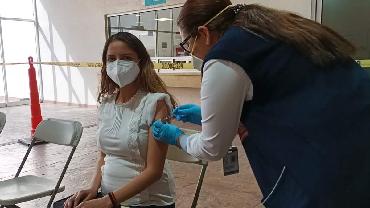 Hasta el momento 15 millones 454 mil 195 personas han recibido al menos una dosis de la vacuna contra el covid-19