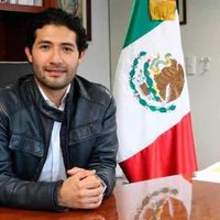 El secretario del Trabajo, Marath Bolaños, hizo “manita de puerco” a favor del 20% a los mínimos